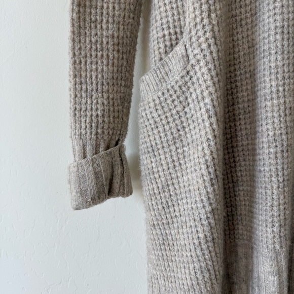London Kaye Oatmeal Tan Alpaca Blend Waffle Knit Long Line Cardigan Size Small - Picture 8 of 10